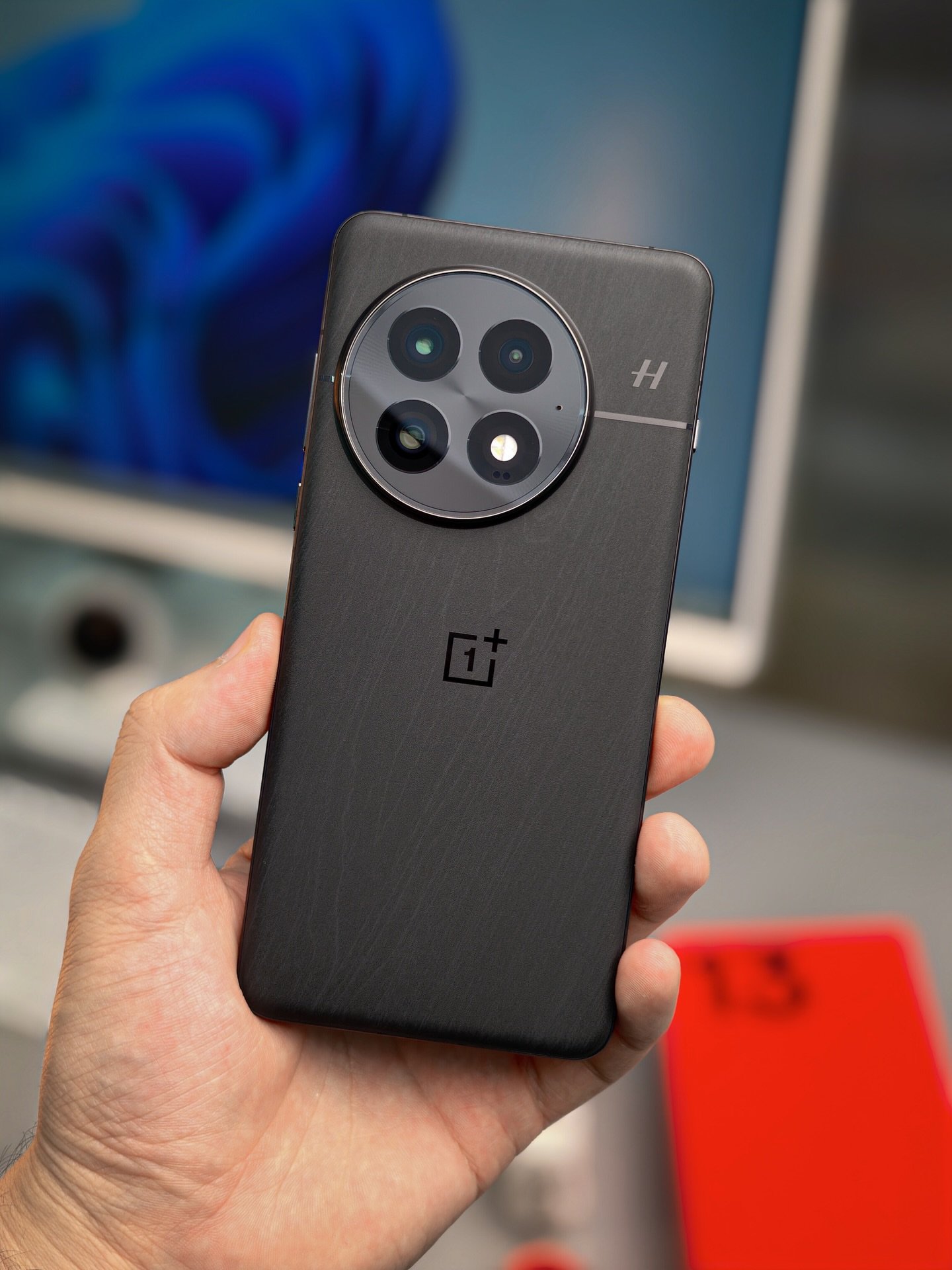 pixelbek.kg-20260203-0438 OnePlus 13 – 16GB / 512GB (Used, Excellent Condition, Complete Set) - Image 1