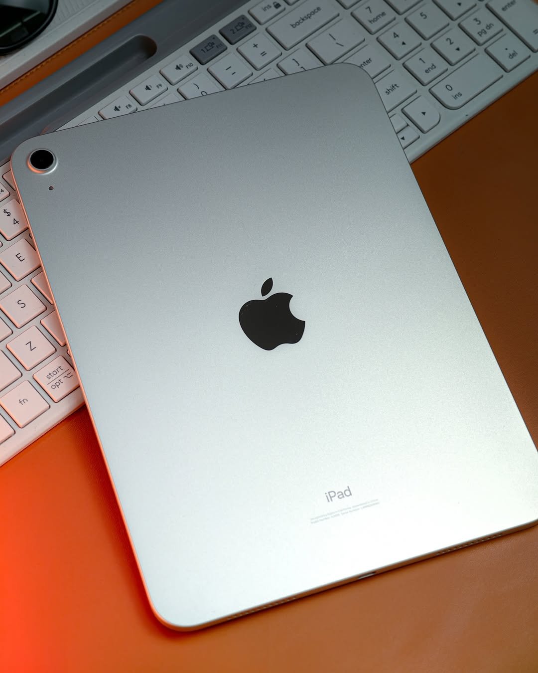 pixelbek.kg-20260210-0061 iPad 10.9″ (10th Generation) – 64GB WiFi (Used, Perfect Condition, 🔋97%, No Kit) - Image 1